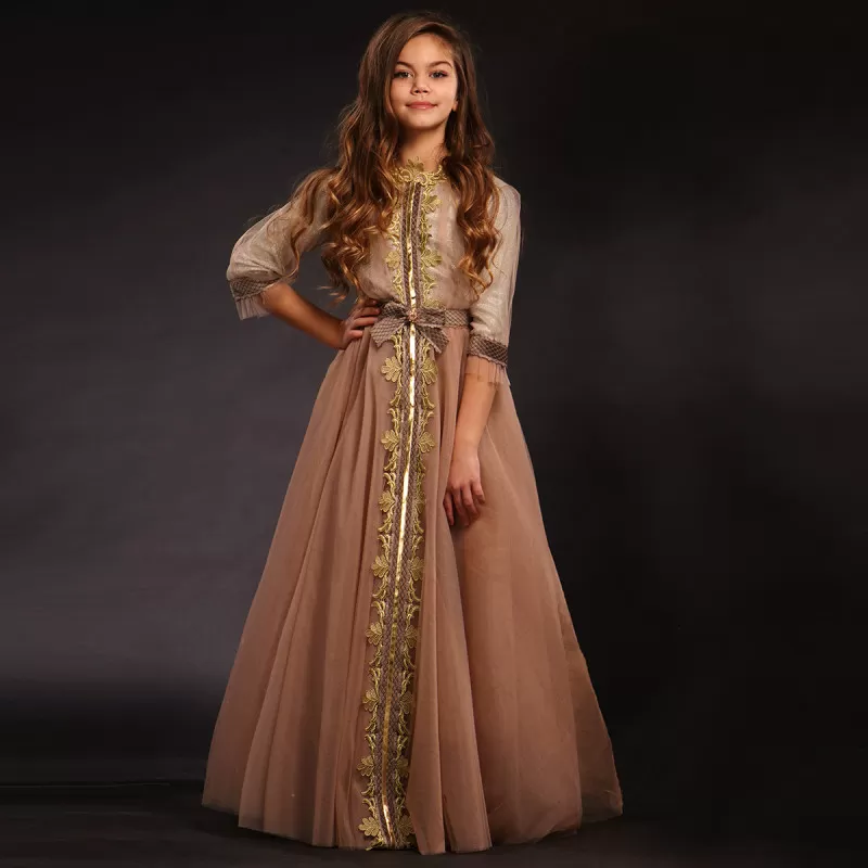 HALJINA  ROYAL 